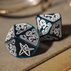 Call of Cthulhu Abyssal & White Dice Set