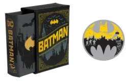 DC Comics: Batman Tiny Book and Pin Set