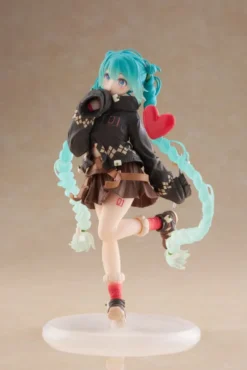 Hatsune Miku Outdoor Spring Fashion Ver. PVC Statue 18 cm