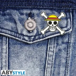Skull Pin