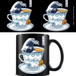 The Great Kanagawa Tea Black Pod Mug
